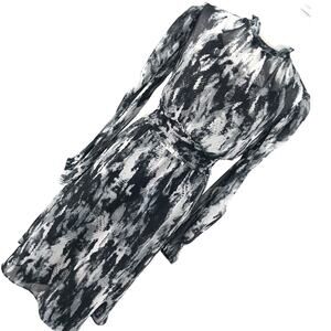 NWOT! VERA WANG/SIMPLY VERA! STORMY BLACK, GRAY CHIFFON RUCHED WAIST DRESS! SZ S